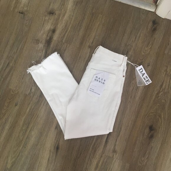 DAZE Denim NWT Distressed white jeans size 28 - Picture 4 of 13